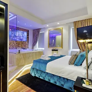  Casa de hóspedes Trevi Diamond Luxury Suites & Jacuzzi Itália