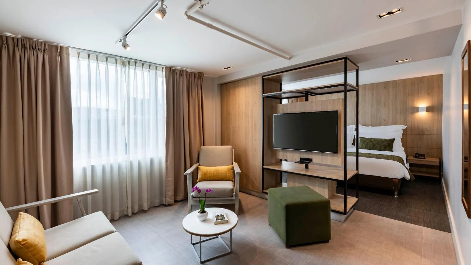 Hotel Vilar America بوغوتا 3*,  كولومبيا